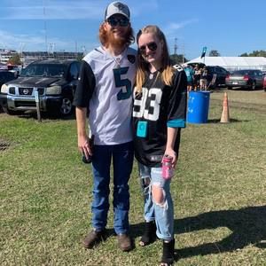 Meet your Posher, Travis